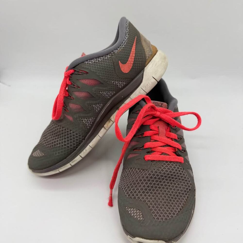 Sz 5.5 Women Nike Free 5.0 Running Shoes Grey Pink Sneakers